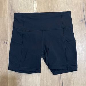 Lululemon 6" Biker Shorts with side pockets